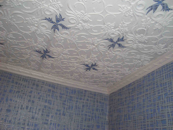 Потолок из пенополистирола. Белый с голубым рисунком. Фото 23