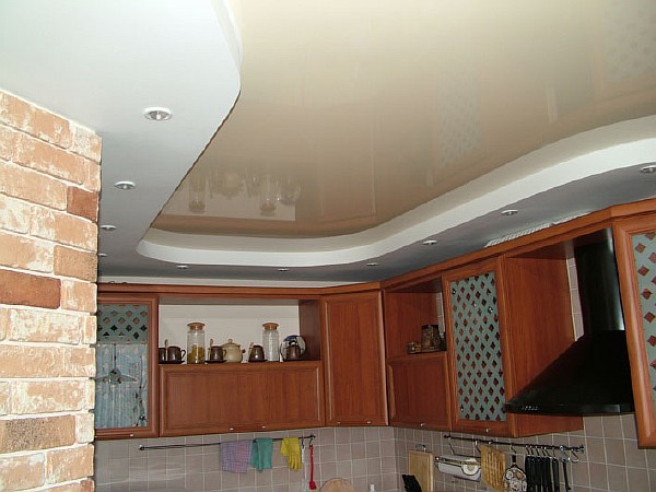 Многоуровневый потолок на кухне. Фото 20