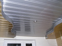 Алюминиевый реечный потолок. Фото 23