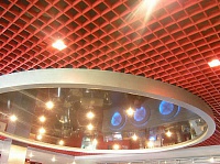 Красный ячеистый потолок Грильято. Фото 17